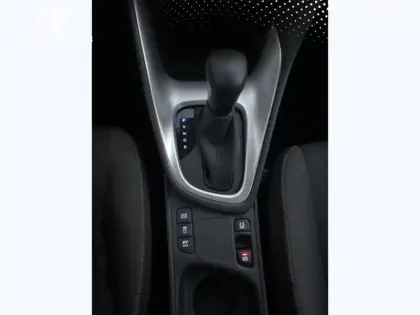 Photo 13 Toyota Yaris Hybride 116h Dynamic