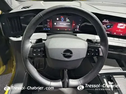 Photo 10 Opel Astra  Sports Tourer Hybride Rechargeable 180 ch BVA8