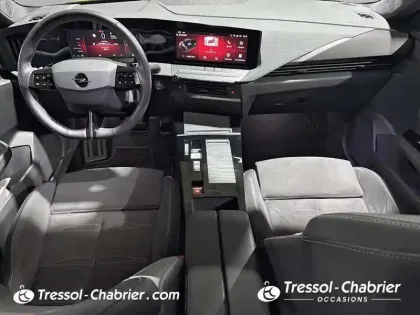 Photo 9 Opel Astra  Sports Tourer Hybride Rechargeable 180 ch BVA8