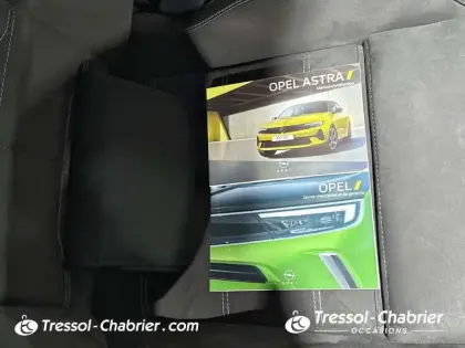 Photo 27 Opel Astra  Sports Tourer Hybride Rechargeable 180 ch BVA8