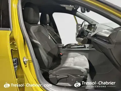 Photo 17 Opel Astra  Sports Tourer Hybride Rechargeable 180 ch BVA8