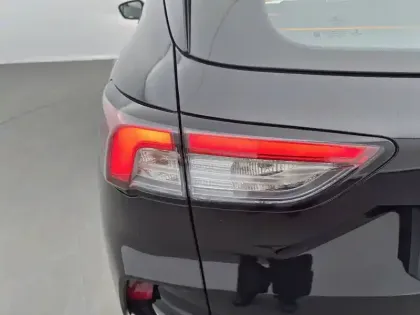 Photo 16 Ford Kuga  2.5 Duratec 190 ch FlexiFuel FHEV E85 Powershift