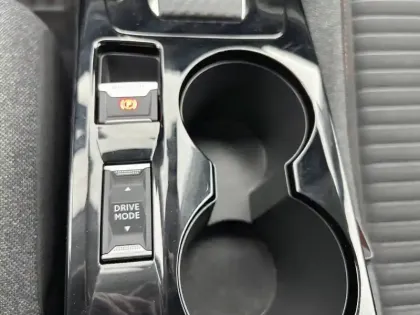 Photo 25 Peugeot 208  Electrique 50 kWh 136ch