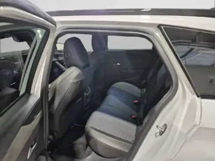 Photo 11 Peugeot 308  SW Hybrid 145 e-DCS6