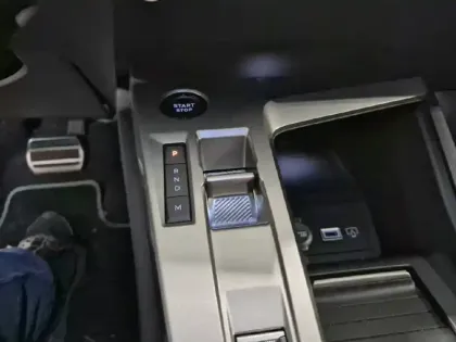 Photo 13 Peugeot 308  SW Hybrid 145 e-DCS6