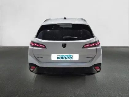 Photo 31 Peugeot 308  SW Hybrid 145 e-DCS6