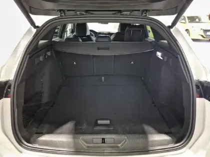 Photo 5 Peugeot 308  SW Hybrid 145 e-DCS6