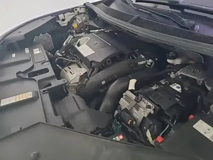 Photo 14 DS DS 7 DS7 Crossback Hybride 300 E-Tense EAT8 4x4