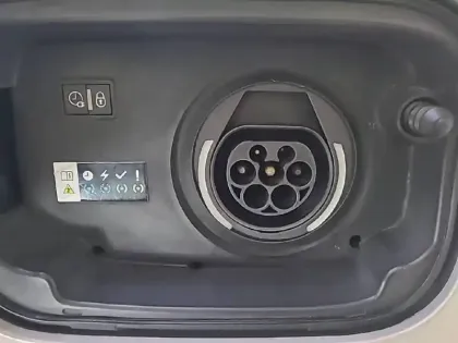 Photo 37 DS DS 7 DS7 Crossback Hybride 300 E-Tense EAT8 4x4