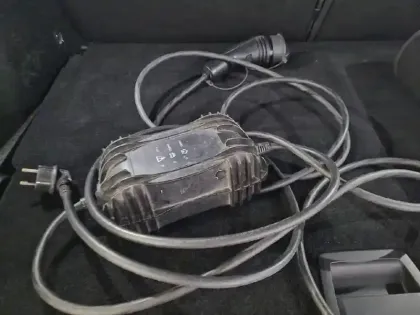 Photo 36 DS DS 7 DS7 Crossback Hybride 300 E-Tense EAT8 4x4