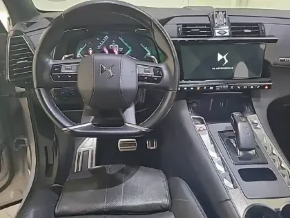 Photo 7 DS DS 7 DS7 Crossback Hybride 300 E-Tense EAT8 4x4