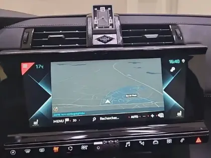 Photo 18 DS DS 7 DS7 Crossback Hybride 300 E-Tense EAT8 4x4