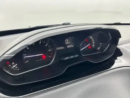 Photo 9 Peugeot 2008  PureTech 110ch S&S BVM6