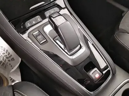 Photo 13 Opel Grandland X  Hybrid 225 ch BVA8