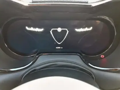 Photo 16 Alfa Romeo Tonale  1.5 Hybrid 160 ch VGT TCT7