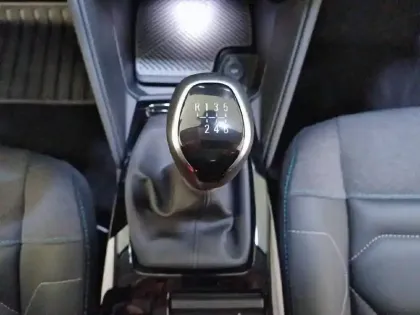 Photo 42 Citroën C4 Gén. III Ph1 Shine 5