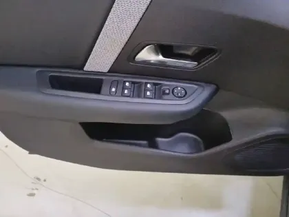 Photo 84 Citroën C4  BlueHDi 110 S&S BVM6