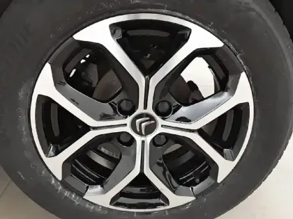 Photo 12 Citroën C3 Aircross  PureTech 110 S&S BVM6