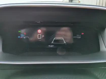 Photo 32 Peugeot 208  Hybrid 110 e-DCS6