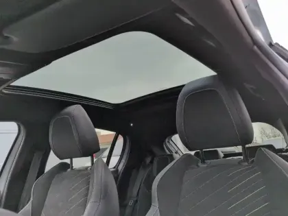 Photo 18 Peugeot 208  Hybrid 110 e-DCS6