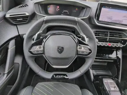 Photo 8 Peugeot 208  Hybrid 110 e-DCS6