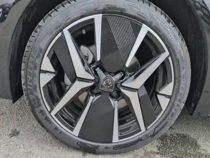 Photo 35 Peugeot 208  Hybrid 110 e-DCS6