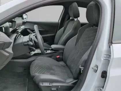 Photo 56 Peugeot 208  Hybrid 110 e-DCS6