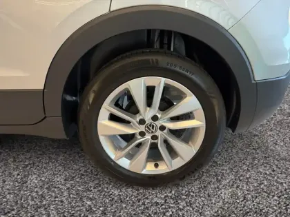 Photo 8 Volkswagen T-cross  1.0 TSI 95 Start/Stop BVM5