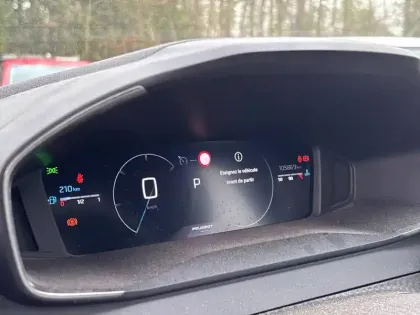 Photo 9 Peugeot 2008  BlueHDi 130 S&S EAT8