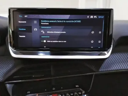 Photo 40 Peugeot 2008  BlueHDi 130 S&S EAT8