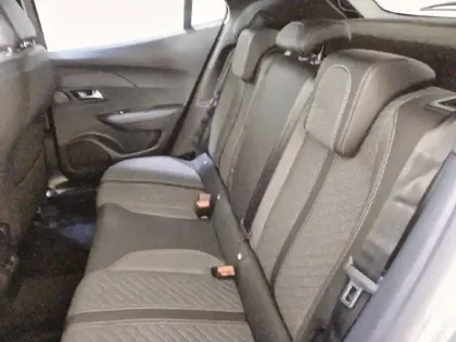 Photo 31 Peugeot 2008  BlueHDi 130 S&S EAT8