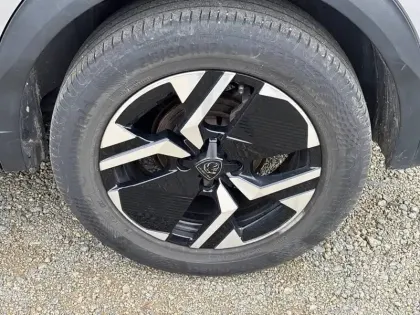 Photo 12 Peugeot 2008  BlueHDi 130 S&S EAT8