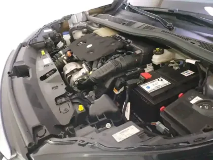 Photo 34 Peugeot 2008  BlueHDi 130 S&S EAT8