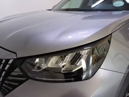 Photo 35 Peugeot 2008  BlueHDi 130 S&S EAT8