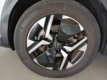 Photo 32 Peugeot 2008  BlueHDi 130 S&S EAT8