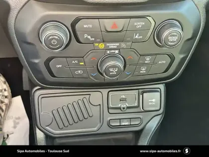 Photo 14 Jeep Renegade  1.3 Turbo T4 150 ch BVR6