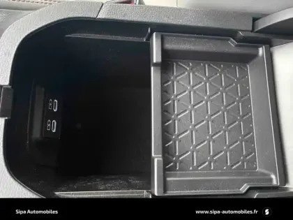 Photo 37 Toyota Rav4  Hybride 218 ch 2WD