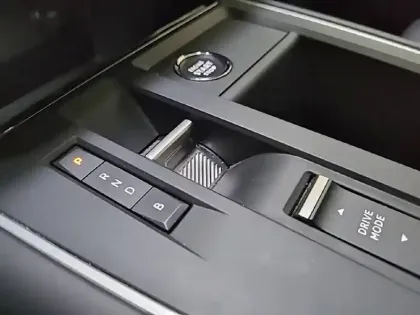 Photo 13 Citroën C5 aircross  Hybride Rechargeable 225 e-EAT8