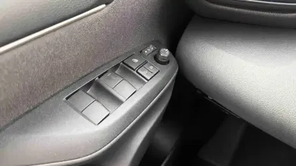 Photo 40 Mazda 2 Mazda Hybrid 1.5L CVT 116 ch