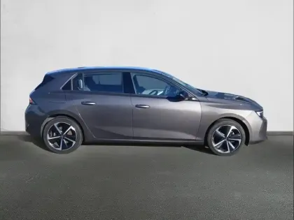 Photo 23 Opel Astra Gén. VI Ph1 Base 5