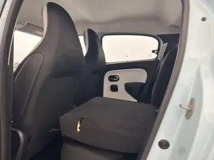 Photo 27 Renault Twingo  III E-Tech