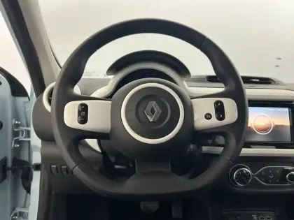Photo 14 Renault Twingo  III E-Tech