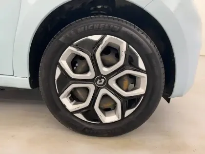 Photo 20 Renault Twingo  III E-Tech