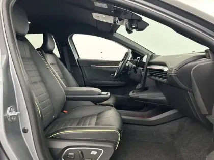 Photo 13 Renault Megane  E-Tech EV60 220 ch optimum charge