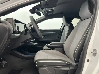 Photo 8 Renault Megane  E-Tech 220 ch autonomie confort GSR2