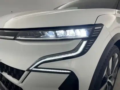 Photo 20 Renault Megane  E-Tech 220 ch autonomie confort GSR2