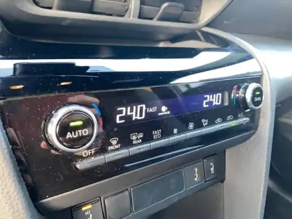 Photo 27 Toyota Yaris  Cross Hybride 116h 2WD