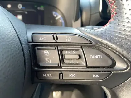 Photo 20 Toyota Yaris  Cross Hybride 116h 2WD