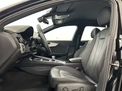 Photo 68 Audi A4 Gén. V (B9) Ph2 Design 5