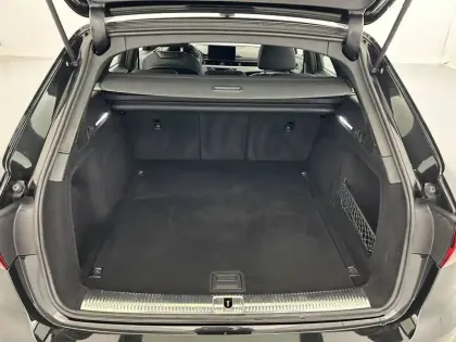 Photo 45 Audi A4 Gén. V (B9) Ph2 Design 5